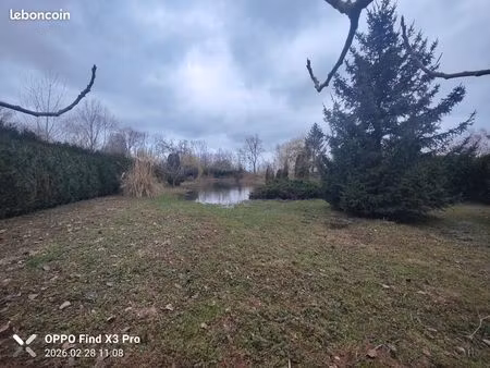 vends terrain de loisir