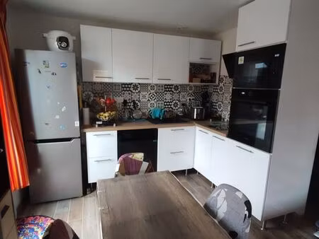 appt t2 de 34m2 au 1e étage + 2 terrasses + parking n. plage