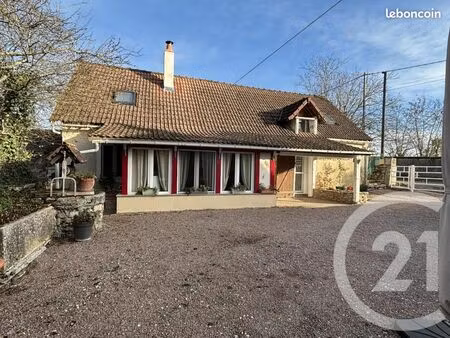 longère 8 pièces 130 m²