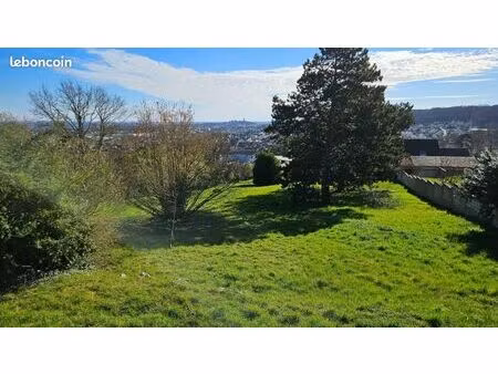 terrain 1815 m² la ville-du-bois