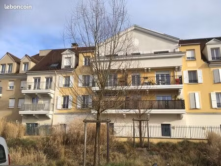 t1 spacieux  lumineux (orientation ouest) et calme possédant un jardin  une terrasse sans 