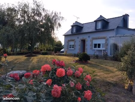 jolie maison  proche de quintin