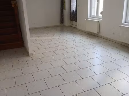 a vendre maison semi-mitoyenne quartier saint-jean