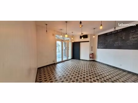 loue local professionnel