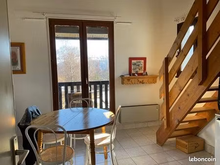 vends t2 ax 3 domaines