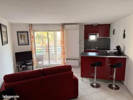 appartement 2 pièces 220000