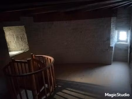 immeuble de caractère à rénover  6 appartements et une tour médiéval au coeur historique d