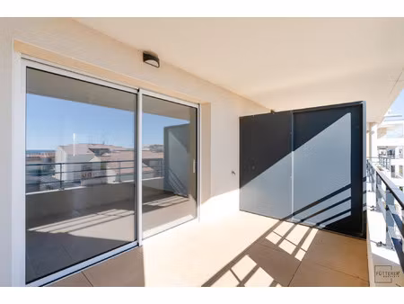 appartement 3 pièces  terrasse  balcon et 2x pkgs