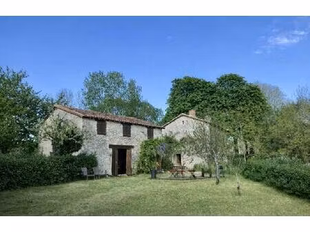 vente maison 6 pièces 146 m² aunac-sur-charente (16460)