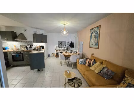 charmant t2 rénové avec grand garage à cournonterral