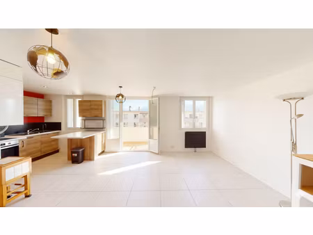 appartement 4 pièces de 80m² + balcon vue montagnes - grenoble / catane