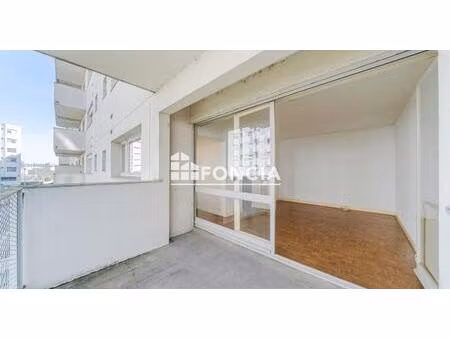 tours place rabelais  au calme  idealement bien place - grand appartement t1 bis