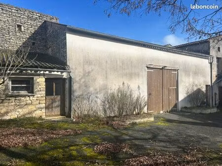 grange à réhabiliter