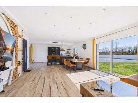 maison neuve de plain-pied de 129 m 2 secteur civray  3 chambres   1 studio   jardin