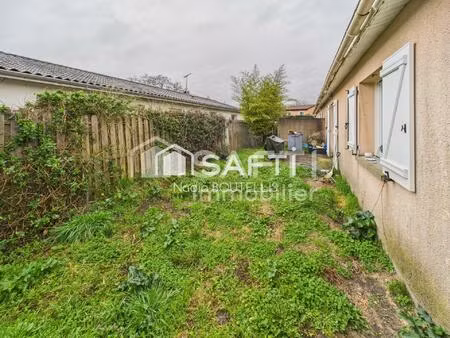 maison de plain-pied  jardin  proche du centre.