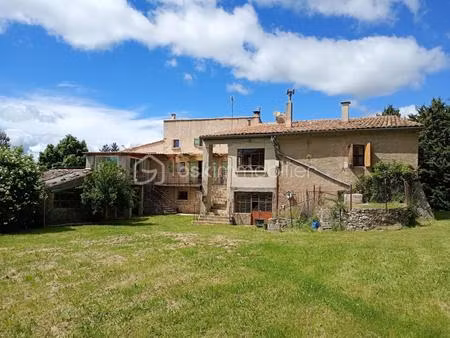 rare à la vente : ensemble immobilier de 600m² env. sur 2 hectares . domaine provençal à f