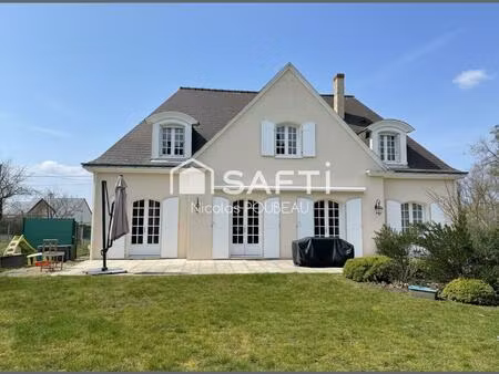 grande maison traditionnelle proche du centre !