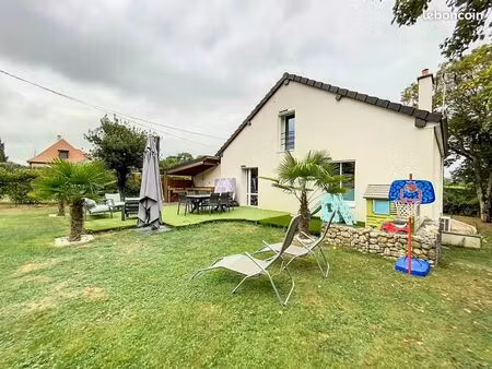 jolie maison sur vendat