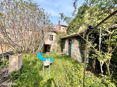 maison 7 pièces 204 m²