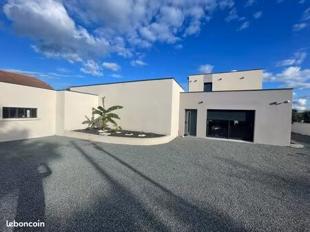 centre de roanne villa + dependence locatif