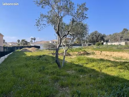 terrain 478 m² hyères