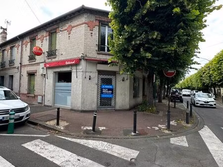 immeuble 10 pièces 160 m²