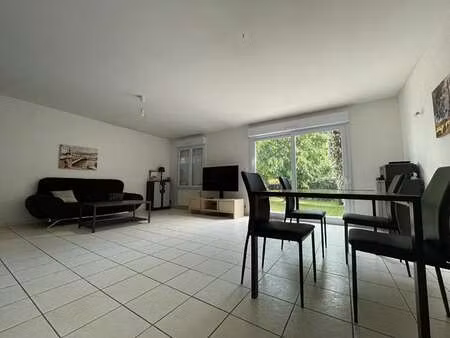 location maison à angers (49000) : à louer / 122m² angers