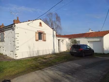 location maison à la garnache (85710) : à louer / 110m² la garnache