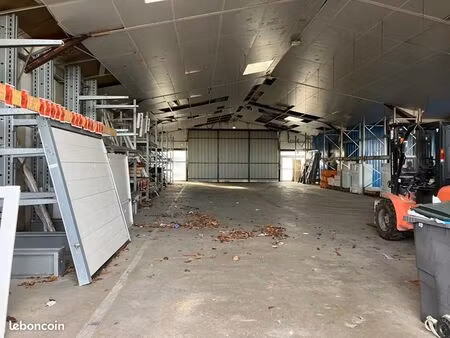 local commercial 381 m²