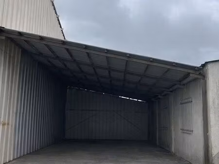 local artisanal/stockage