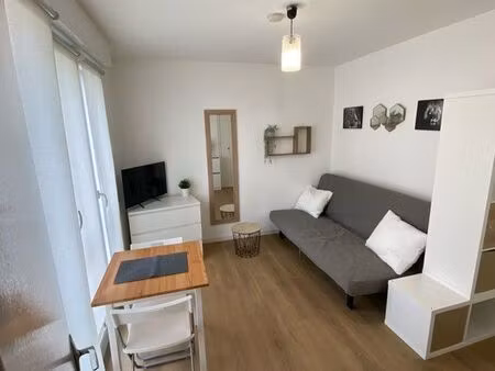 studio meublé avec place de parking