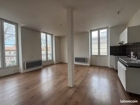 spacieux t3 duplex 68 m² – centre-ville