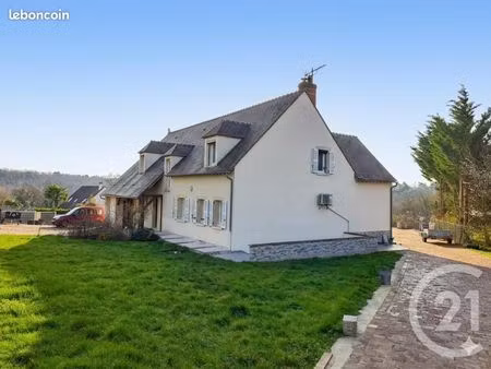 pavillon 10 pièces 225 m²