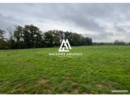 terrain 667 m² panazol