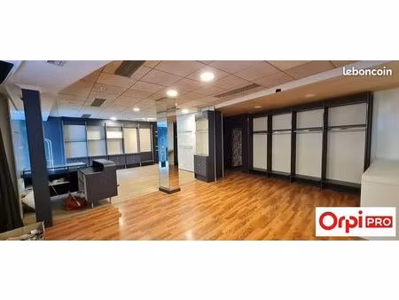 local commercial 90 m²