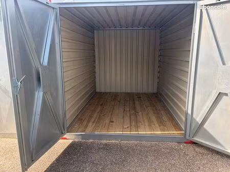box de stockage 24/7 – sécurisé (code + caméras) – 6m² – 100 ttc/mois