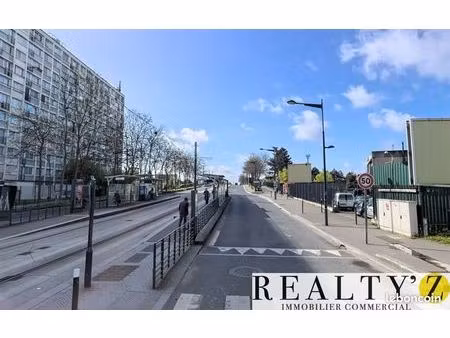 local commercial 125 m²