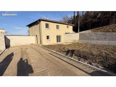 maison 4 pièces 74 m²