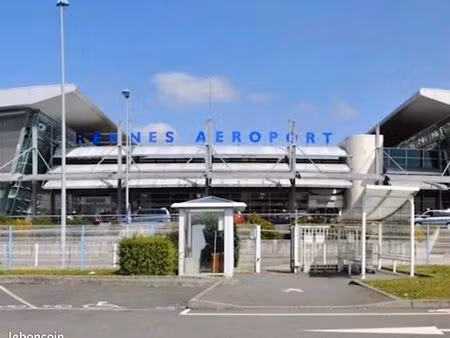 loue place de parking proche aéroport rennes saint jacques