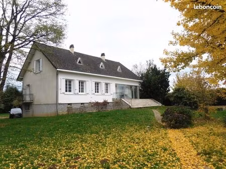 maison 9 pièces 184 m²