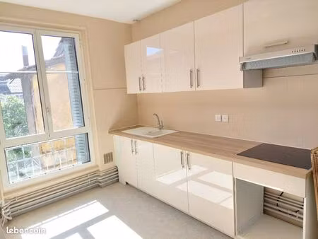 appartement 3 pièces 85 m²