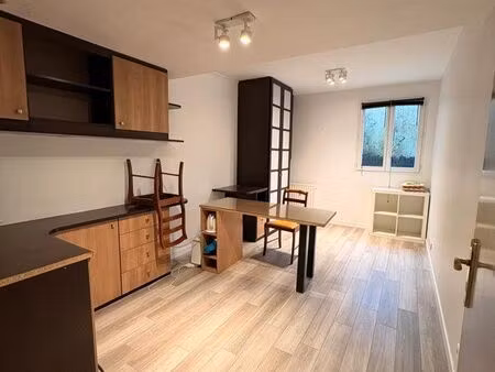 location cabinet paramédical