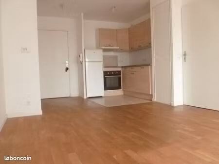 t2 vallée aux loups