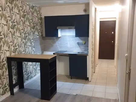 a louer appartement f2 32m² refait à neuf