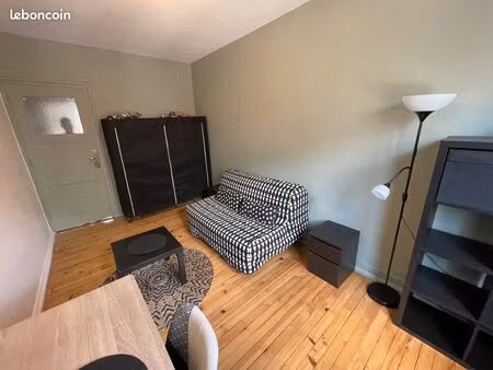 appartement meublé 28 m² traversant – quartier albert thomas  au calme