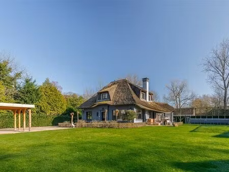 maison à louer à 's gravenwezel € 2.450 (llnso) - van d helsen immo | zimmo