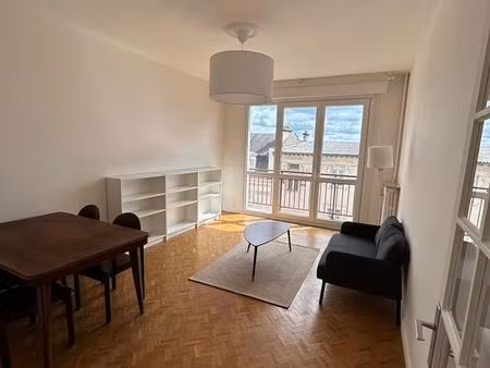 location appartement t2 récemment rénové - limoges centre