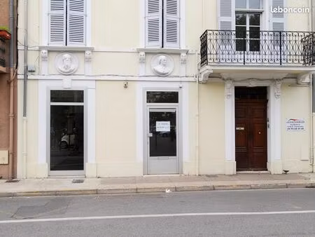 local de 51 m² avec jardin commun en rdc