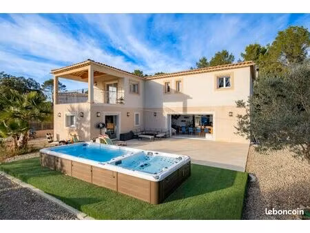 maison 7 pièces 187 m²