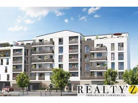 local commercial 69 m²